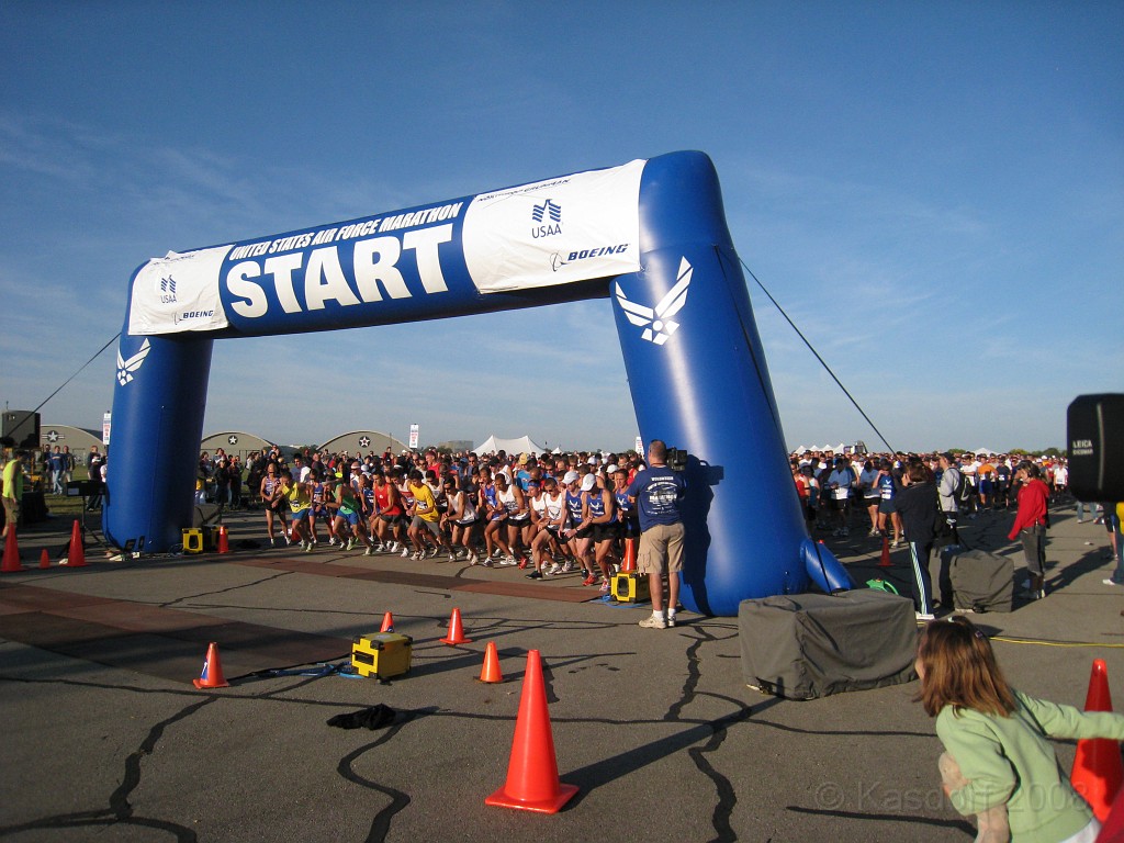 USAF Half Marathon 2009 190.jpg - ... and they are off!